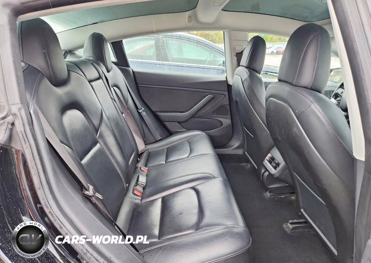 2018 Tesla Model 3 VIN:5YJ3E1EB4JF082509 - 10