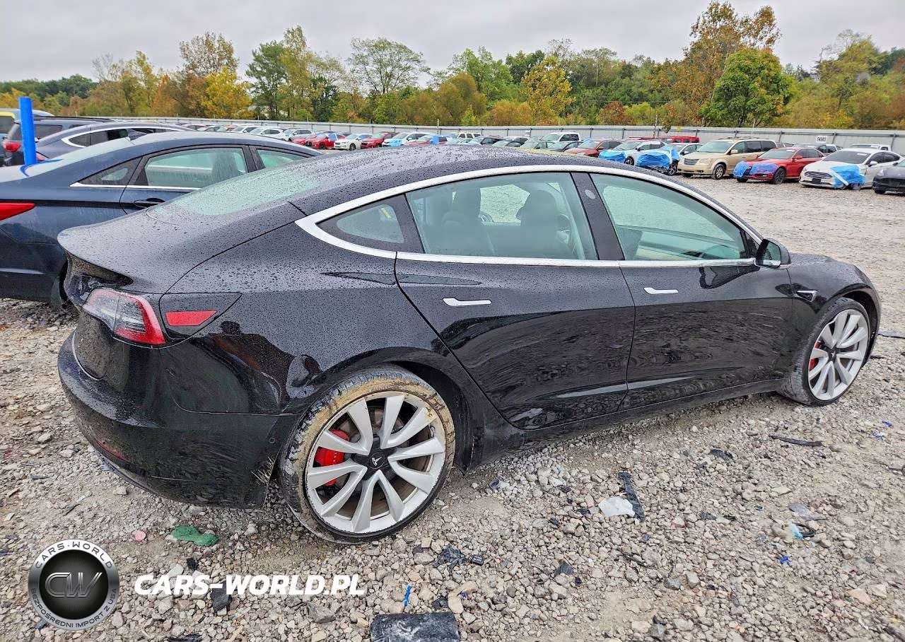 2018 Tesla Model 3 VIN:5YJ3E1EB4JF082509 - 3