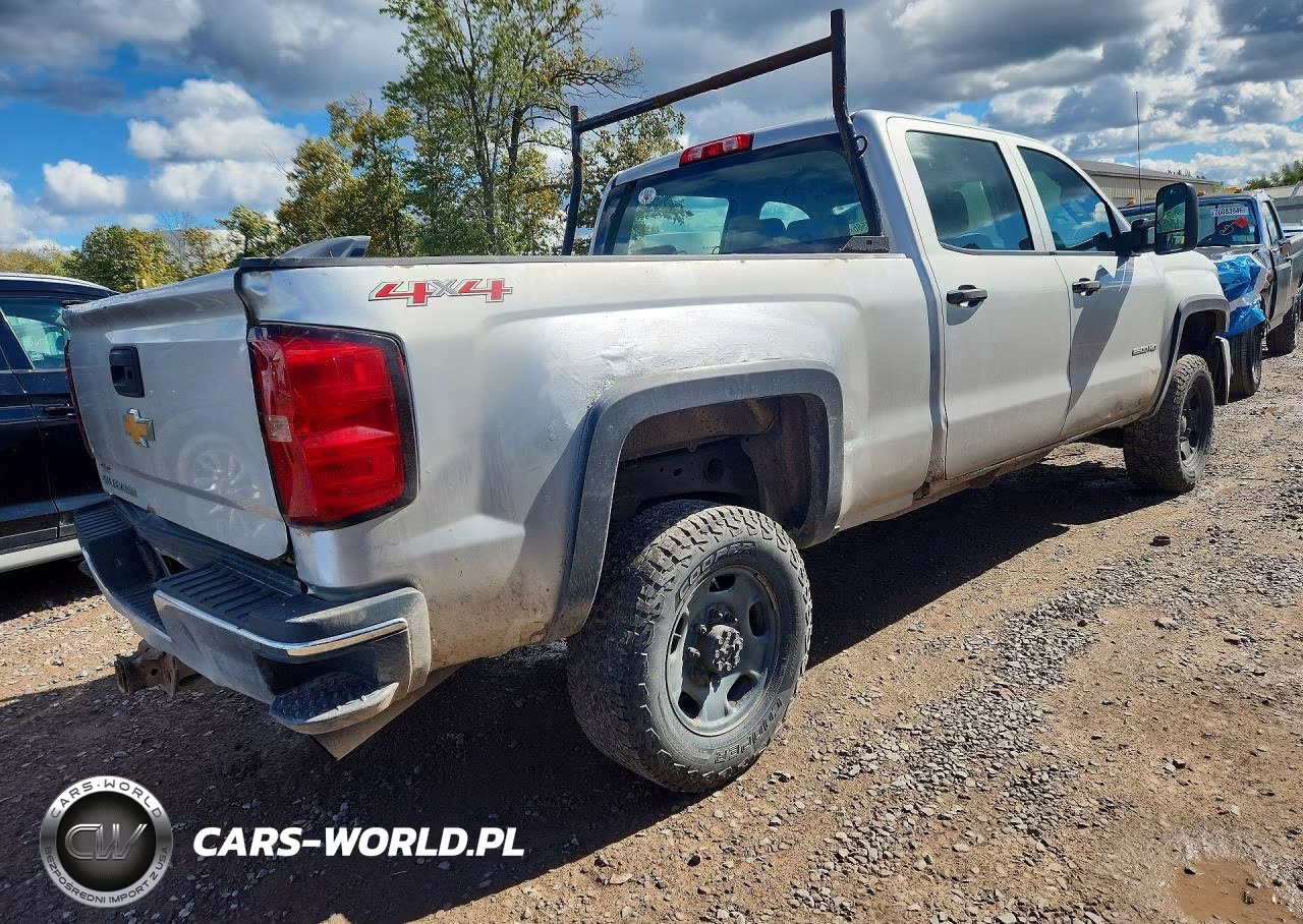 2015 Chevrolet Silverado K2500 Heavy Duty VIN:1GC1KUEG6FF524996 - 3