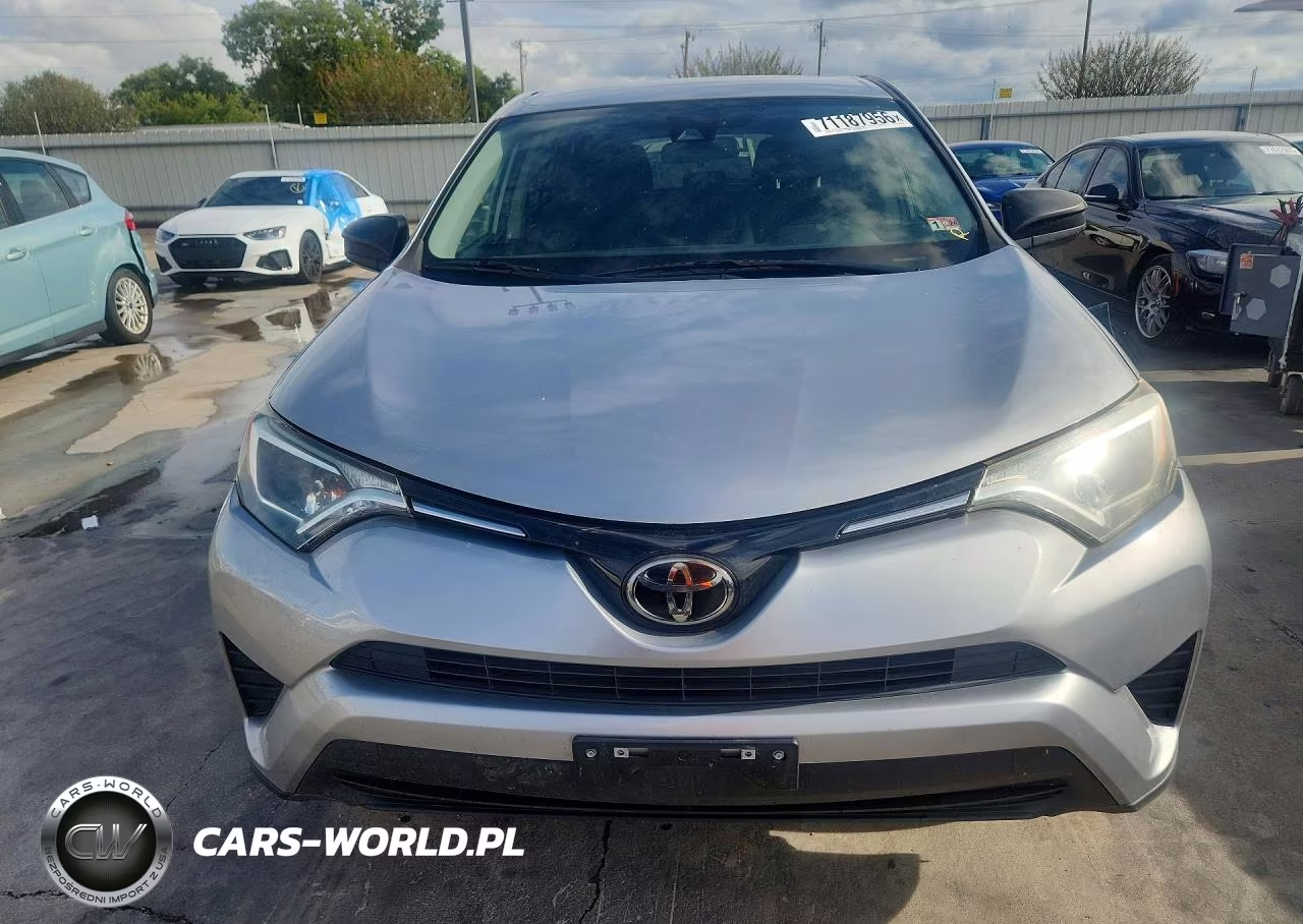 2018 Toyota Rav4 Le VIN:JTMBFREV2JJ257737 - 5