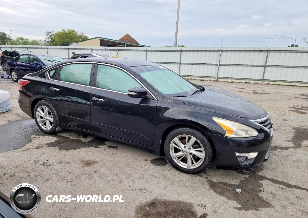 2013 Nissan Altima 2.5 VIN:1N4AL3AP4DC215965 - 4
