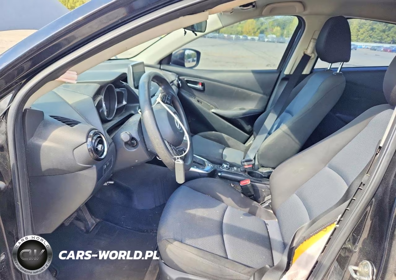 2016 Scion Ia Base VIN:3MYDLBZV5GY122356 - 7