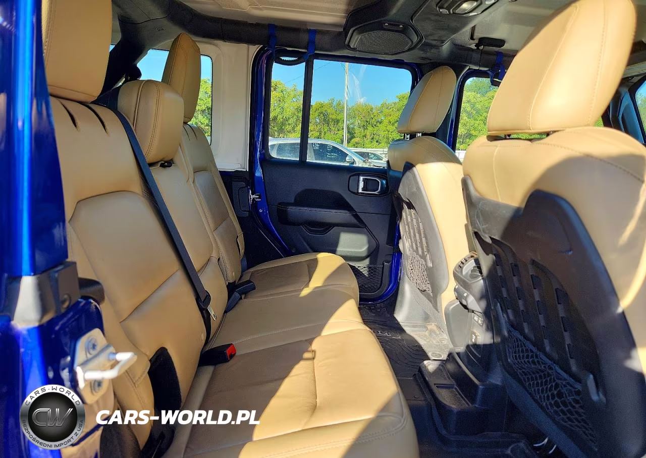 2018 Jeep Wrangler Unlimited Rubicon VIN:1C4HJXFG7JW258589 - 11