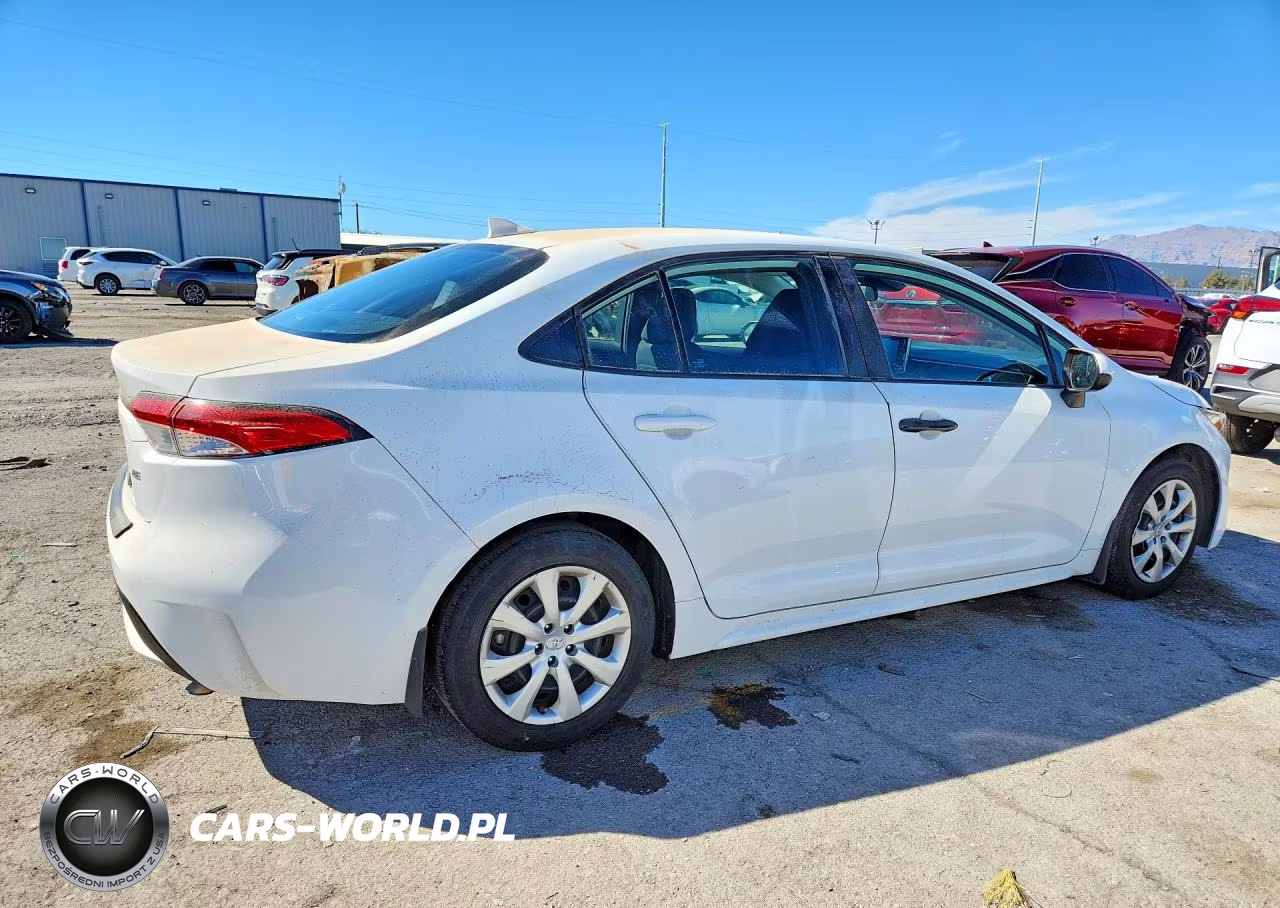 2020 Toyota Corolla Le VIN:5YFEPRAE2LP146393 - 3