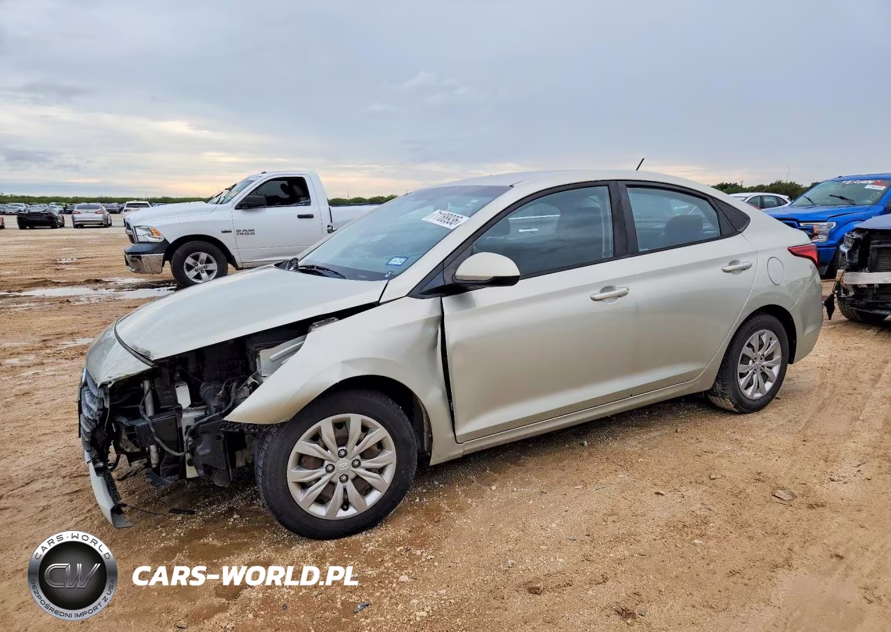 2018 Hyundai Accent Se VIN:3KPC24A30JE021284 - 1