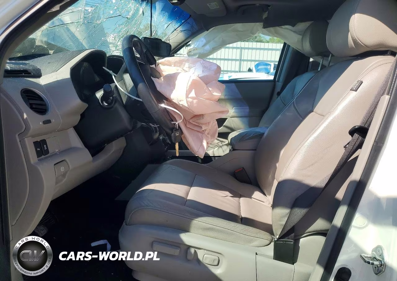 2014 Honda Pilot Touring VIN:5FNYF3H92EB020068 - 7