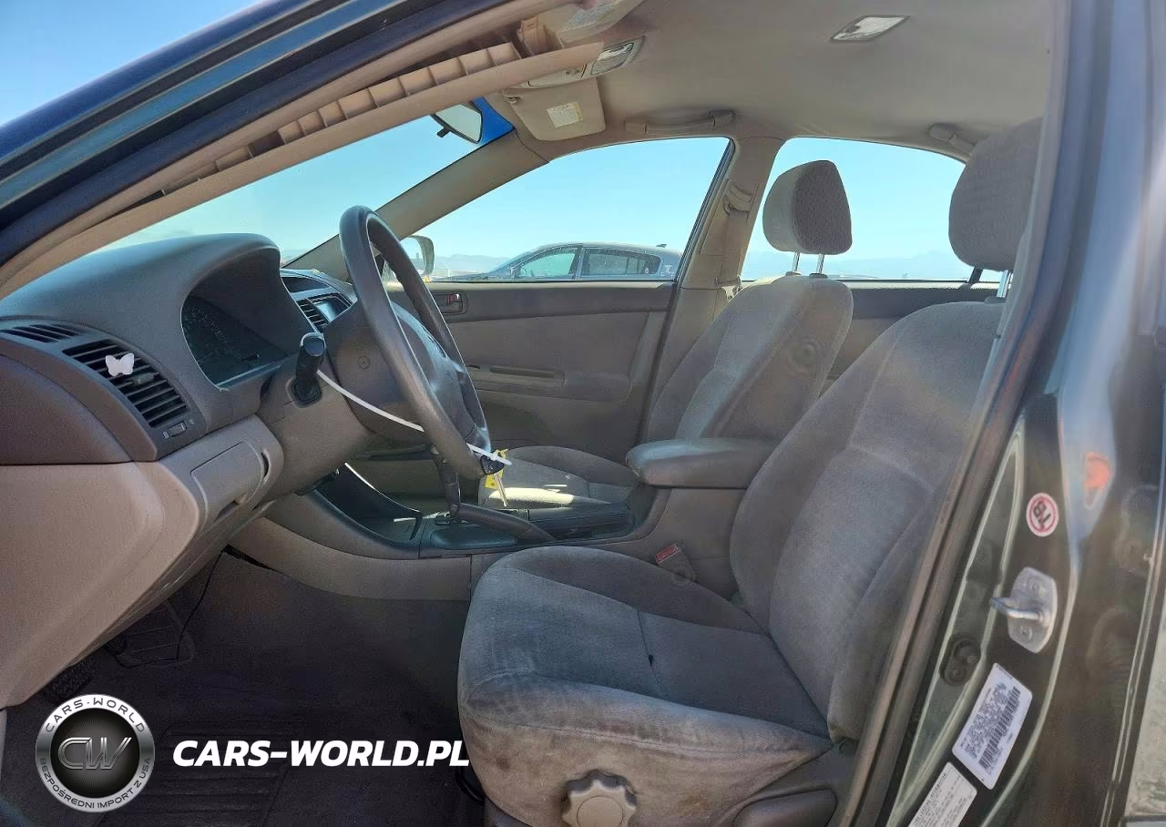 2002 Toyota Camry Le VIN:4T1BE32K72U598332 - 7