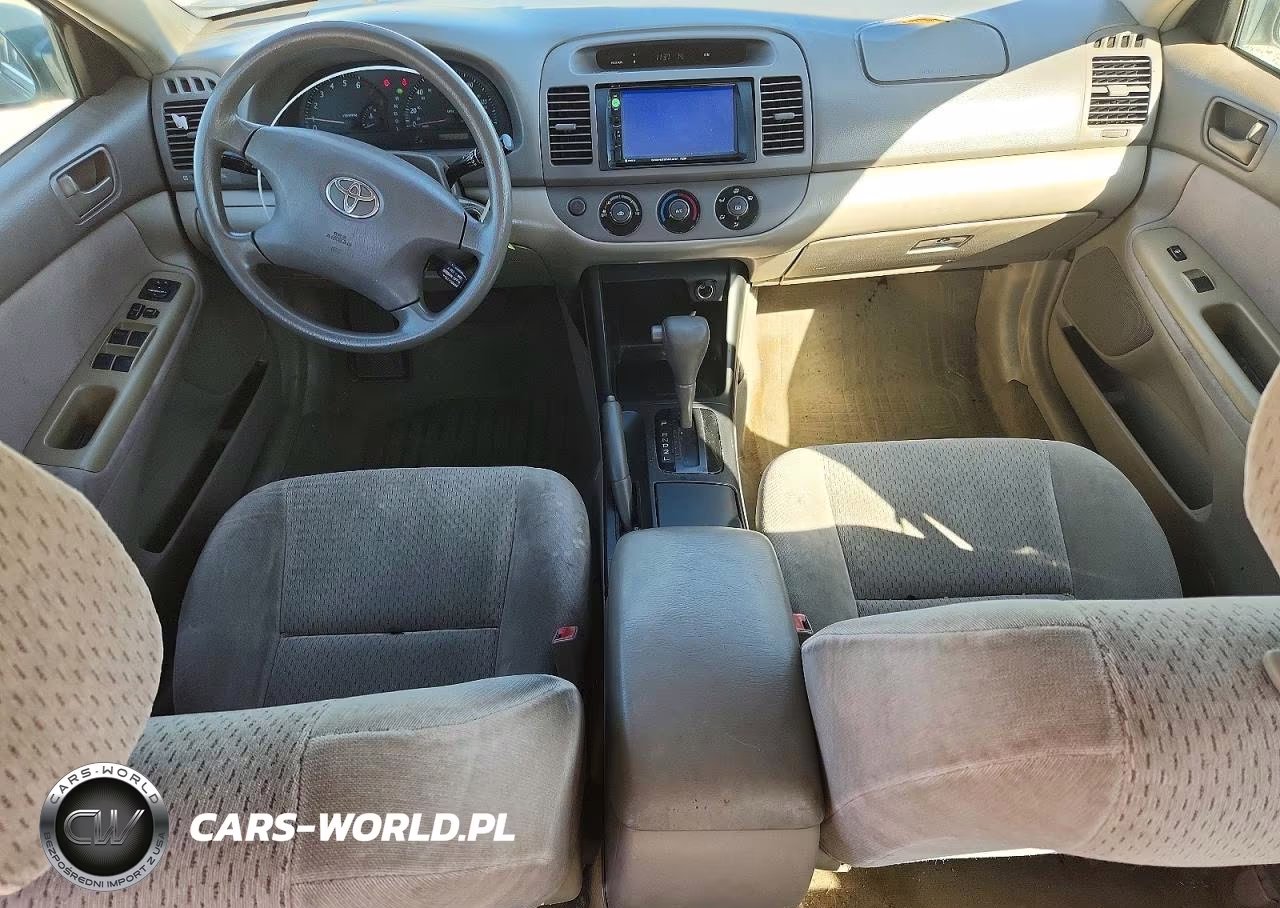 2002 Toyota Camry Le VIN:4T1BE32K72U598332 - 8