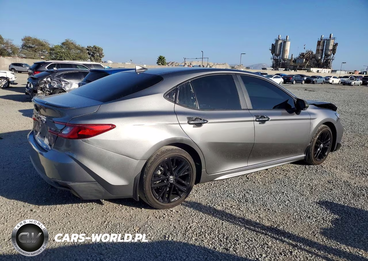 2025 Toyota Camry Se VIN:4T1DAACK5SU616382 - 3