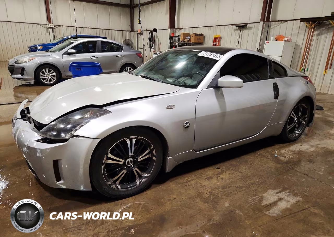2004 Nissan 350Z Base