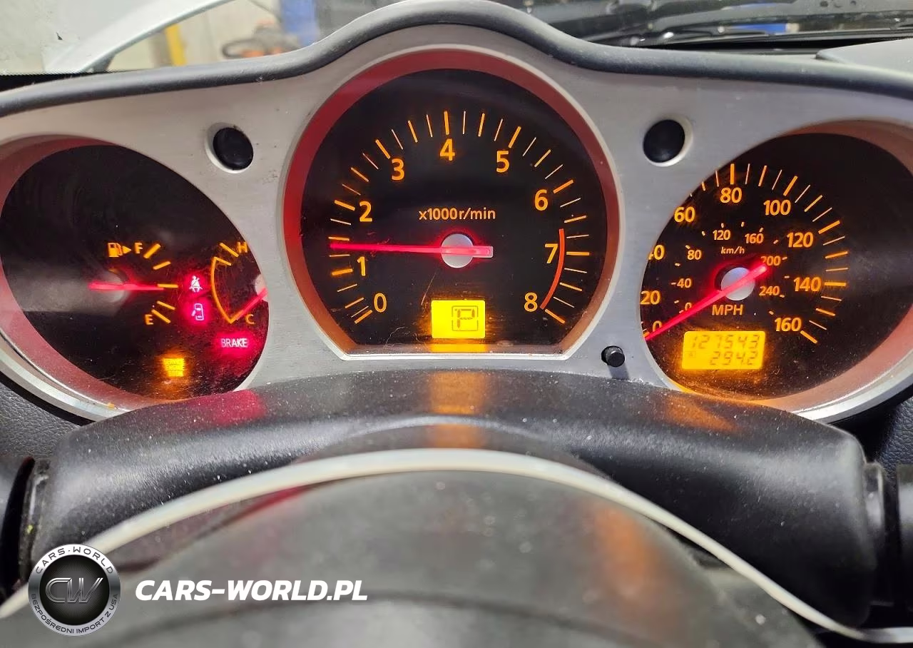 2004 Nissan 350Z Base VIN:JN1AZ34D04M103431 - 9