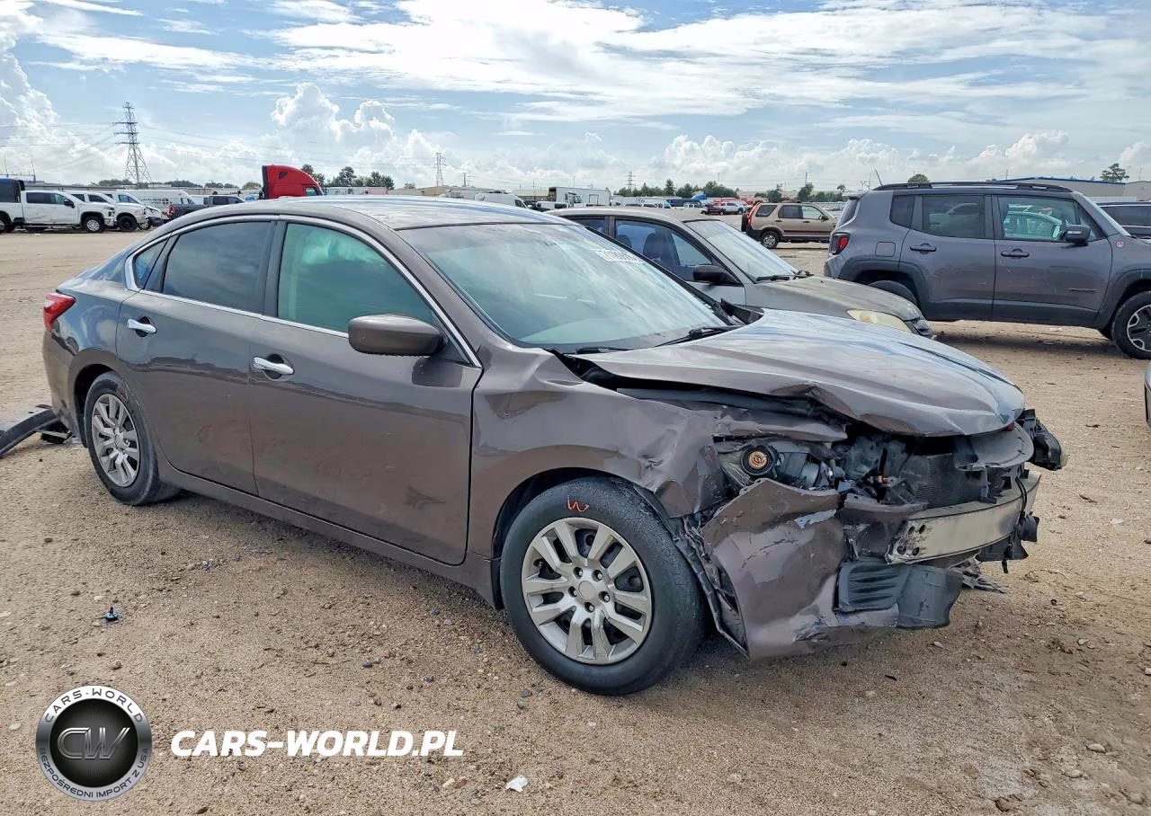 2017 Nissan Altima 2.5 S VIN:1N4AL3AP3HN326761 - 4