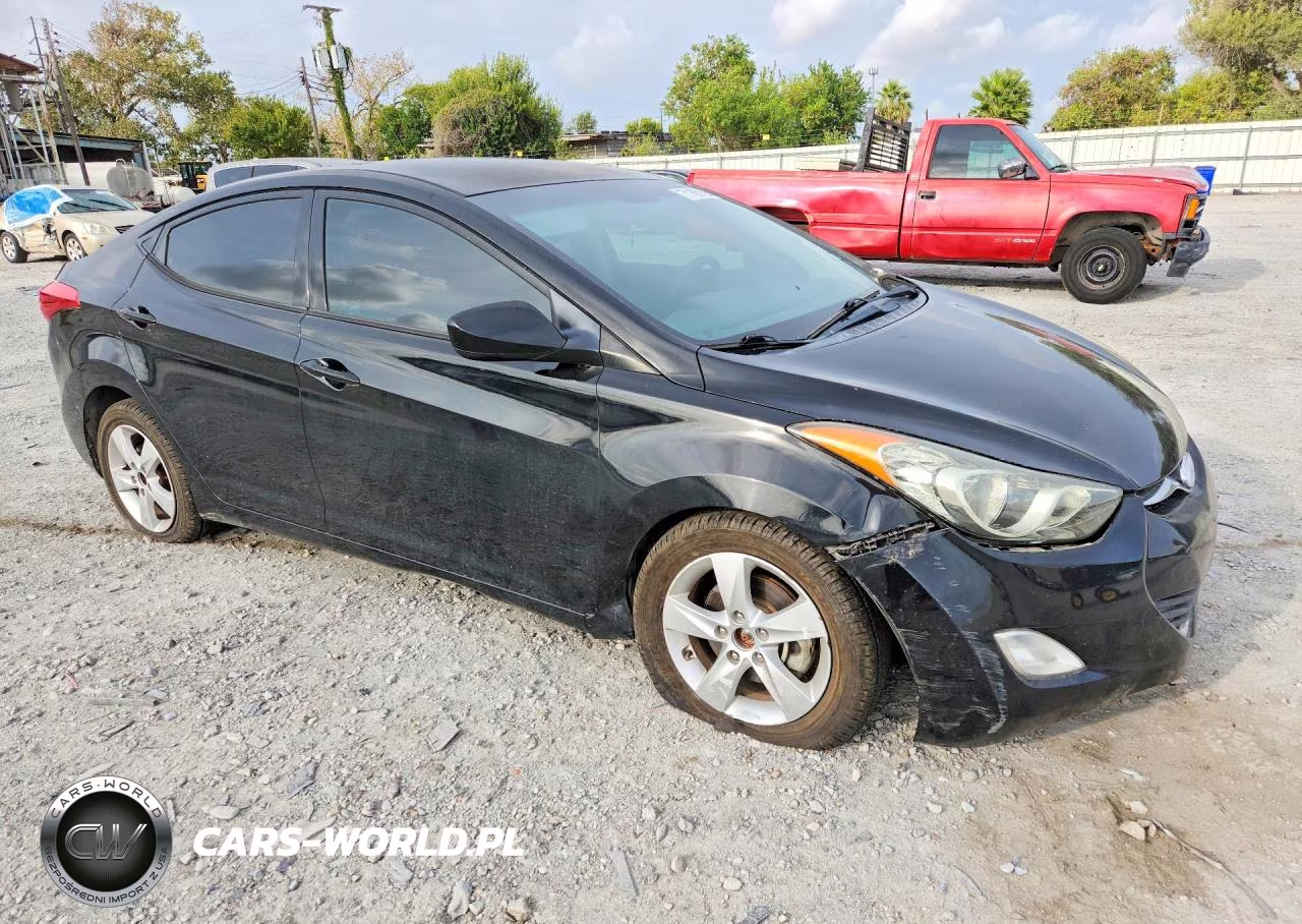 2013 Hyundai Elantra Gls VIN:5NPDH4AE2DH242776 - 4