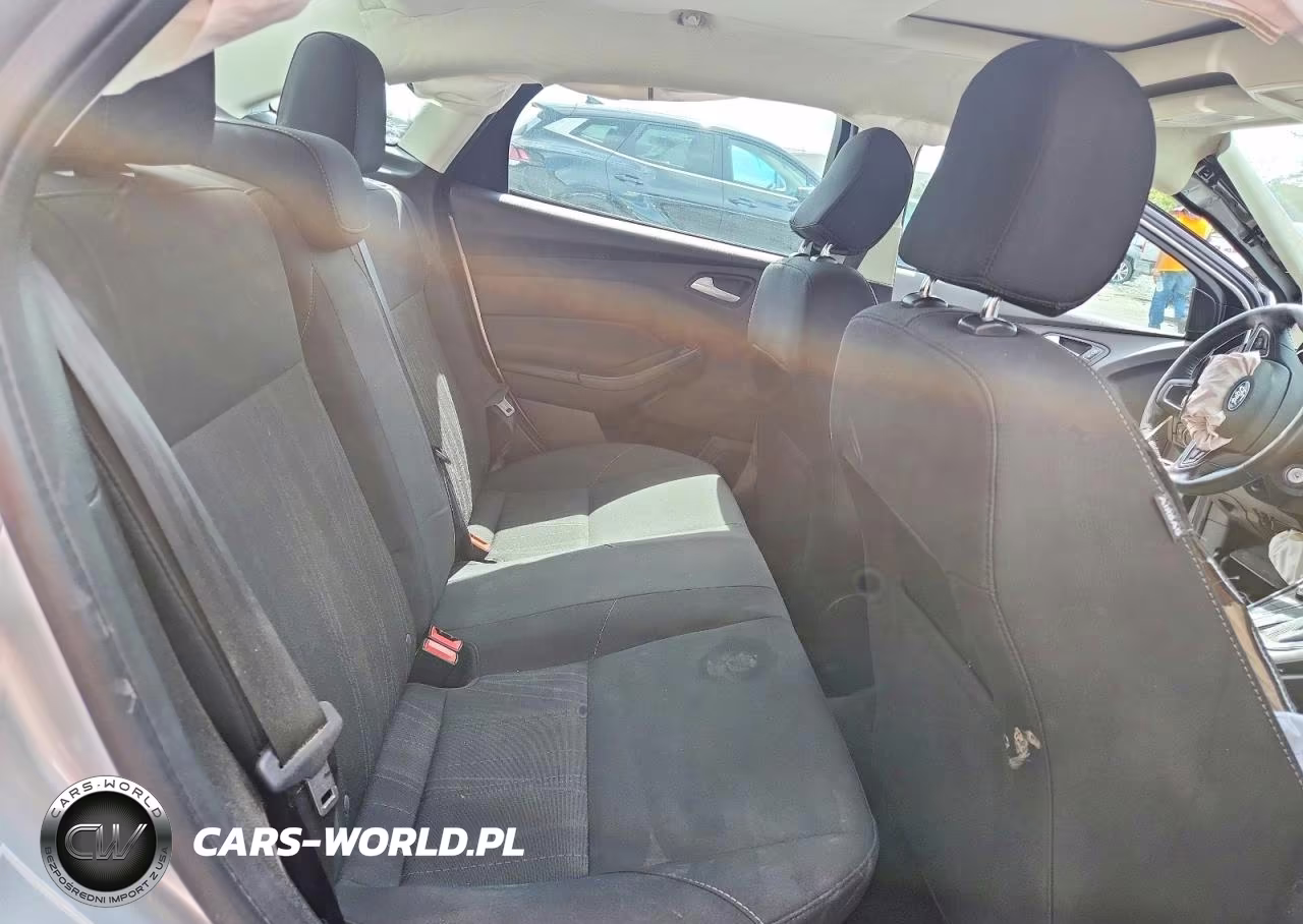 2017 Ford Focus Sel VIN:1FADP3H29HL346603 - 10