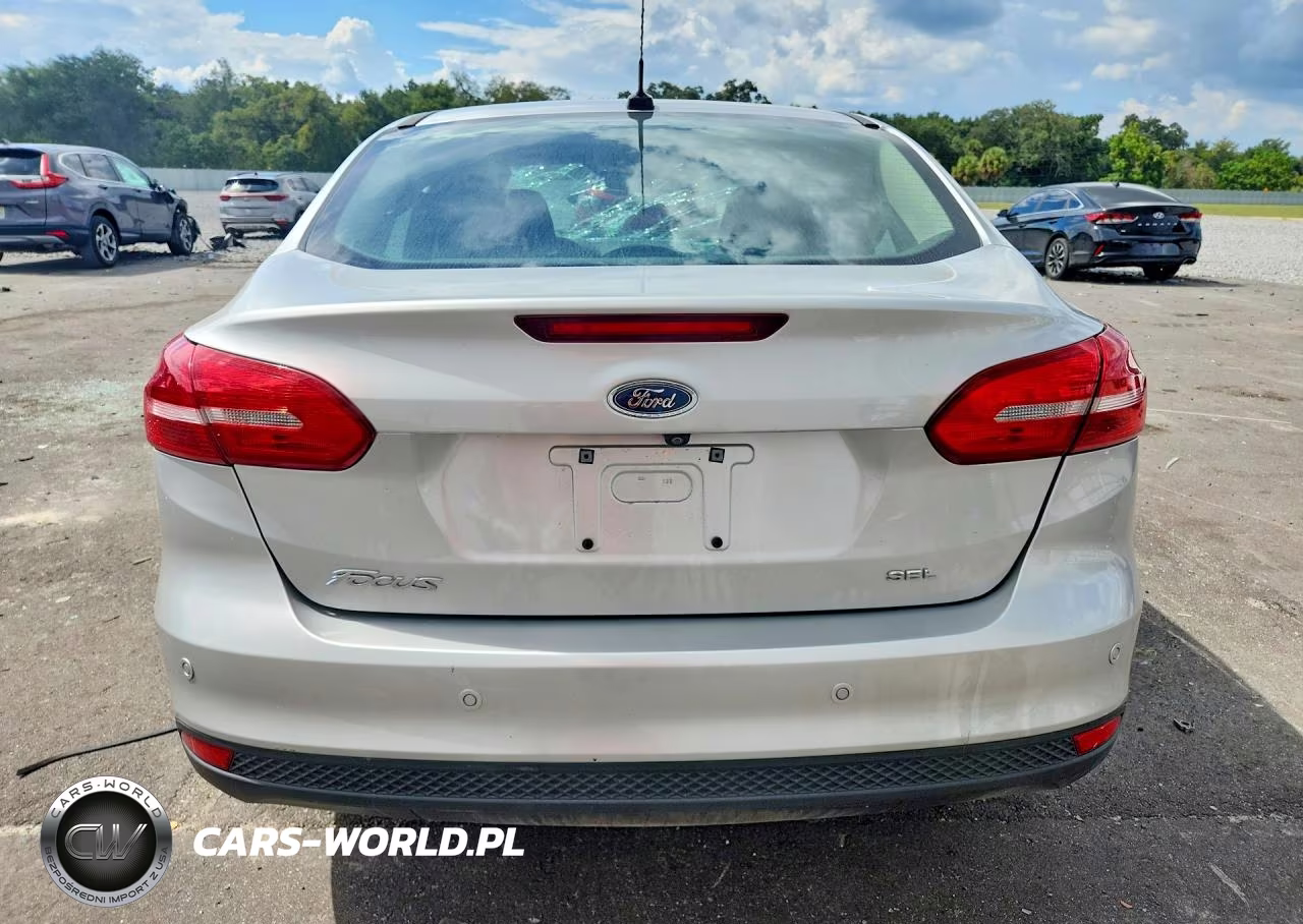2017 Ford Focus Sel VIN:1FADP3H29HL346603 - 6