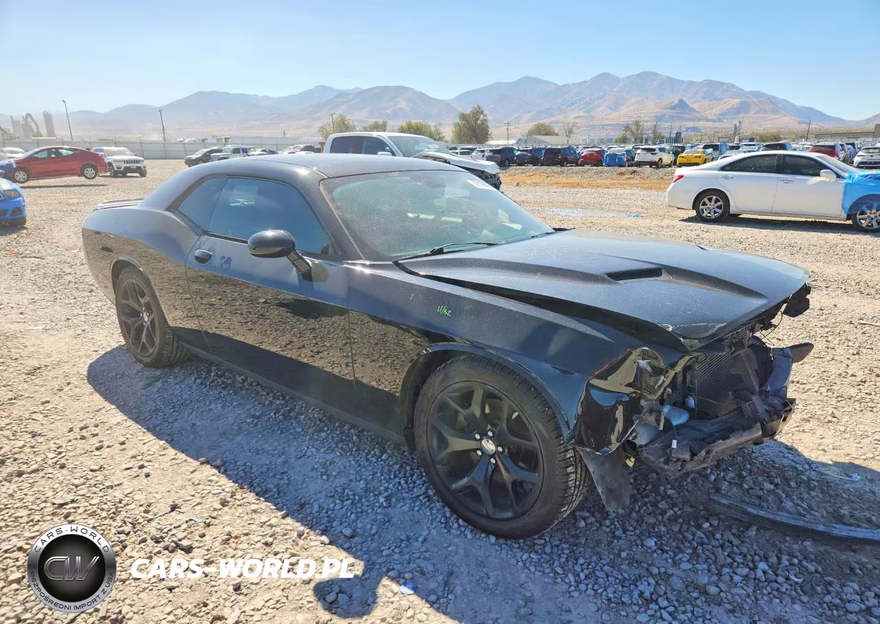 2015 Dodge Challenger Sxt Plus VIN:2C3CDZBG9FH873805 - 4