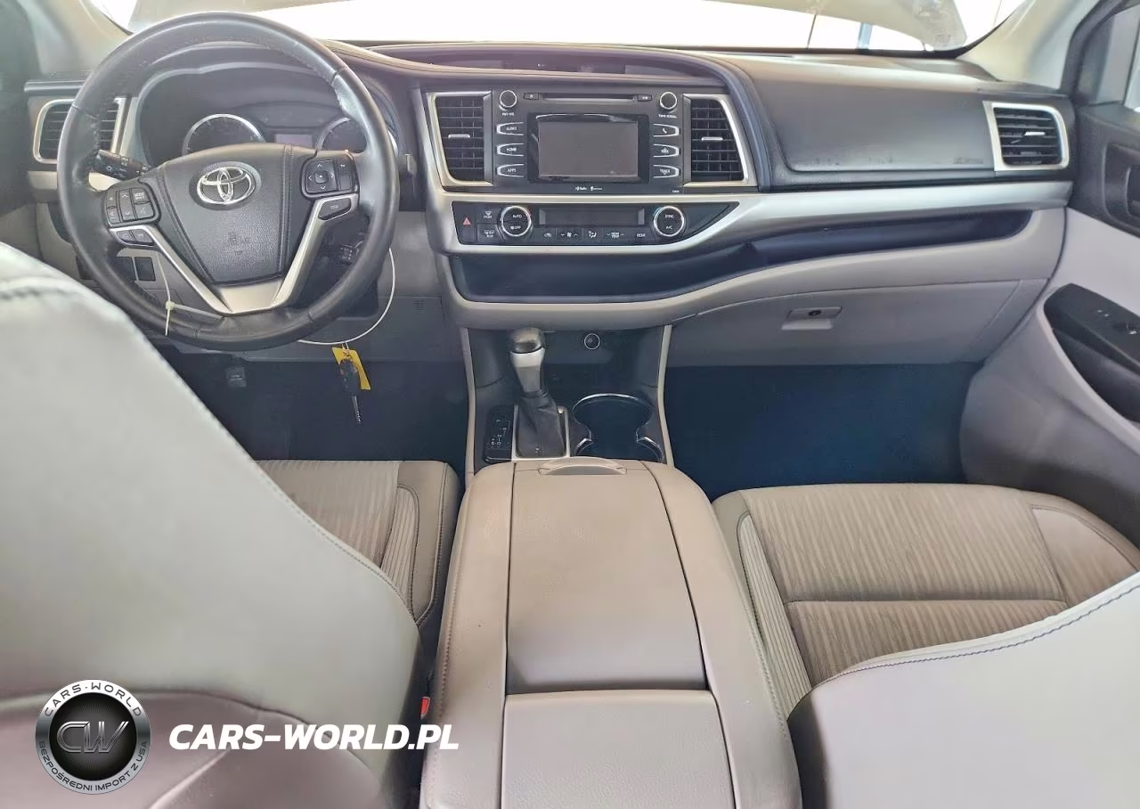 2015 Toyota Highlander Le Plus VIN:5TDZKRFHXFS056844 - 8