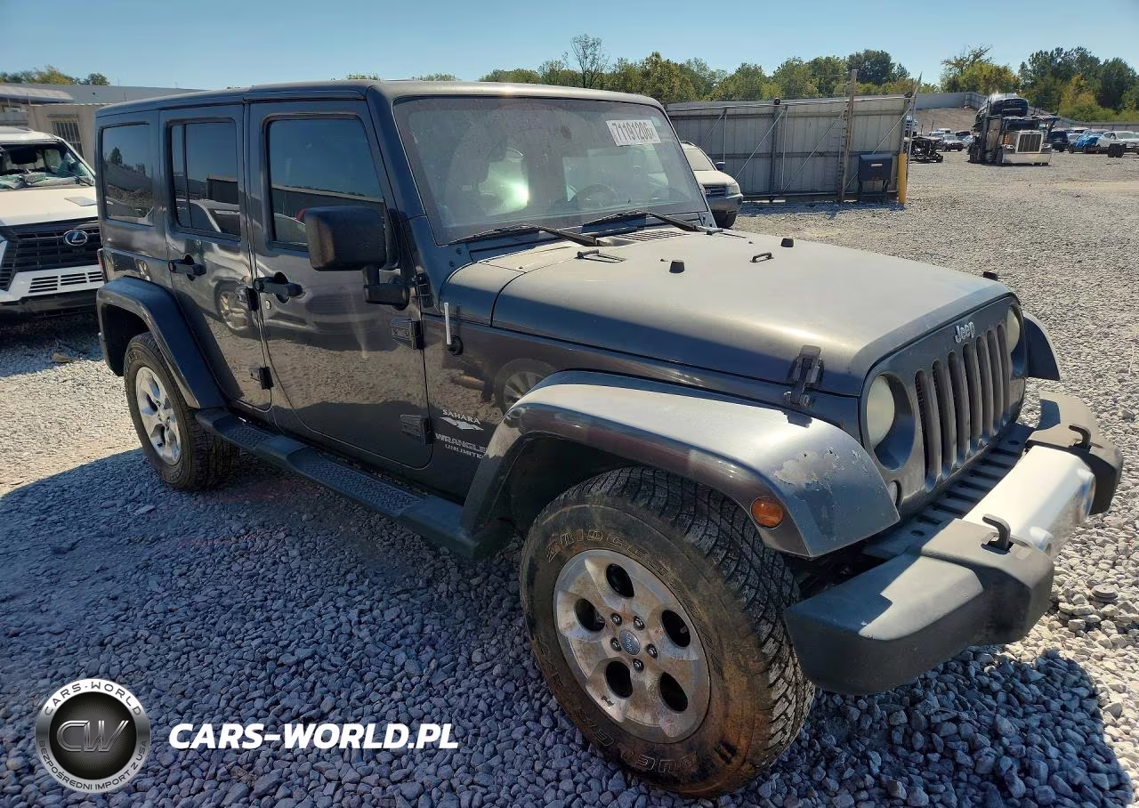2014 Jeep Wrangler Unlimited Sahara VIN:1C4BJWEG2EL234015 - 4