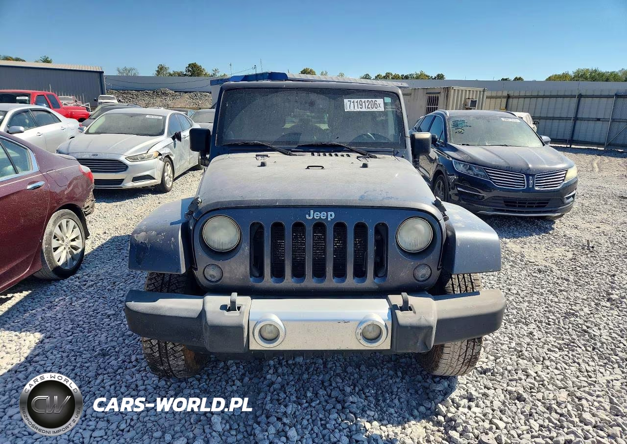 2014 Jeep Wrangler Unlimited Sahara VIN:1C4BJWEG2EL234015 - 5