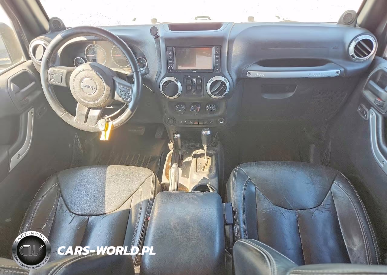 2014 Jeep Wrangler Unlimited Sahara VIN:1C4BJWEG2EL234015 - 8