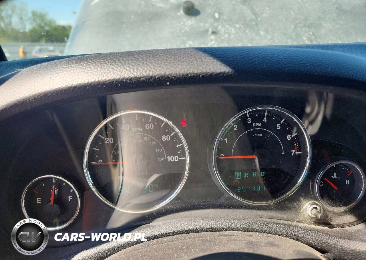 2014 Jeep Wrangler Unlimited Sahara VIN:1C4BJWEG2EL234015 - 9