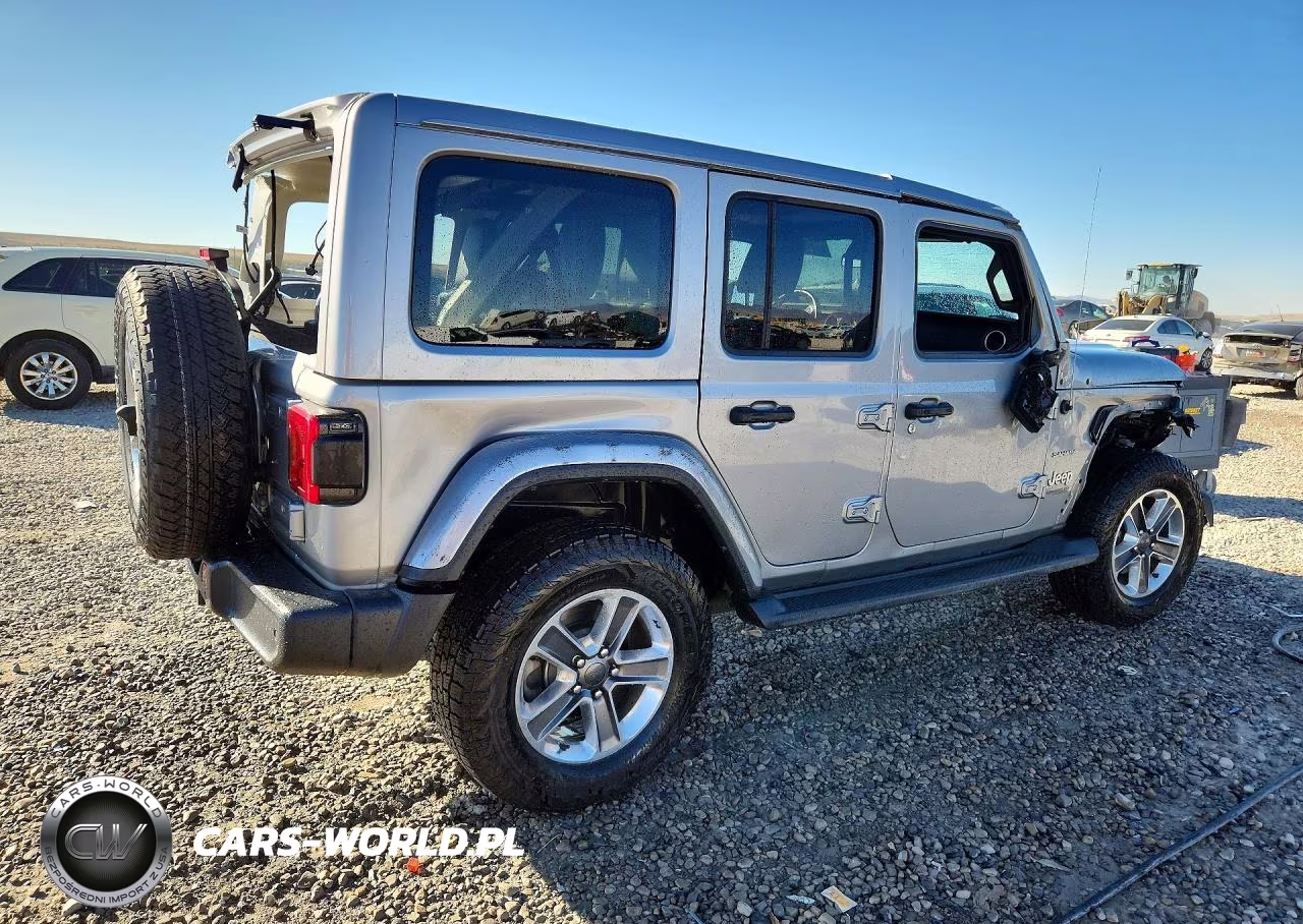 2020 Jeep Wrangler Unlimited Sahara VIN:1C4HJXEN9LW208294 - 3