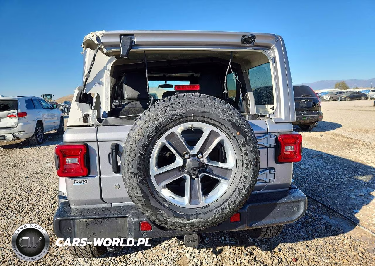 2020 Jeep Wrangler Unlimited Sahara VIN:1C4HJXEN9LW208294 - 6
