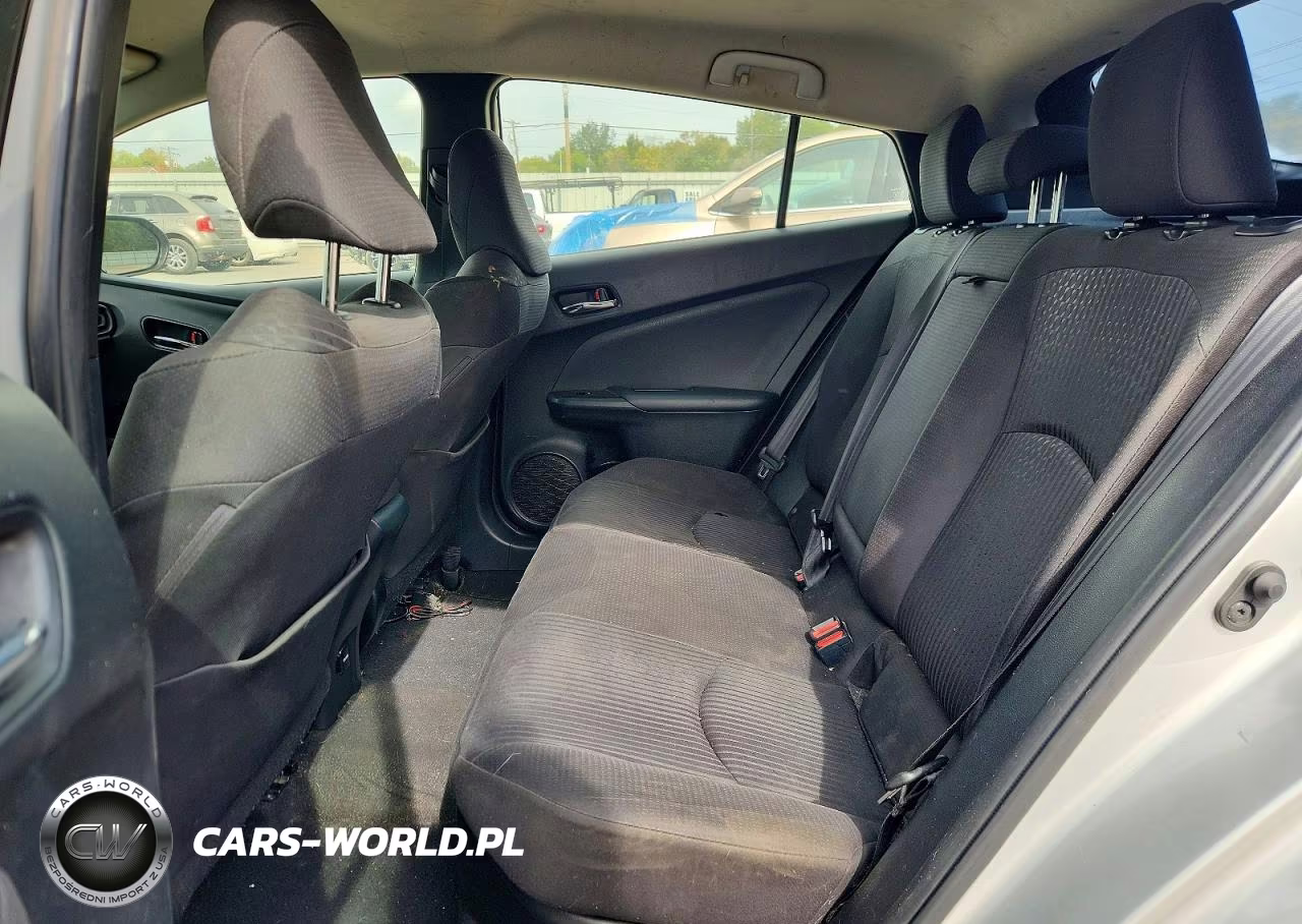 2016 Toyota Prius Two VIN:JTDKBRFU2G3014623 - 10