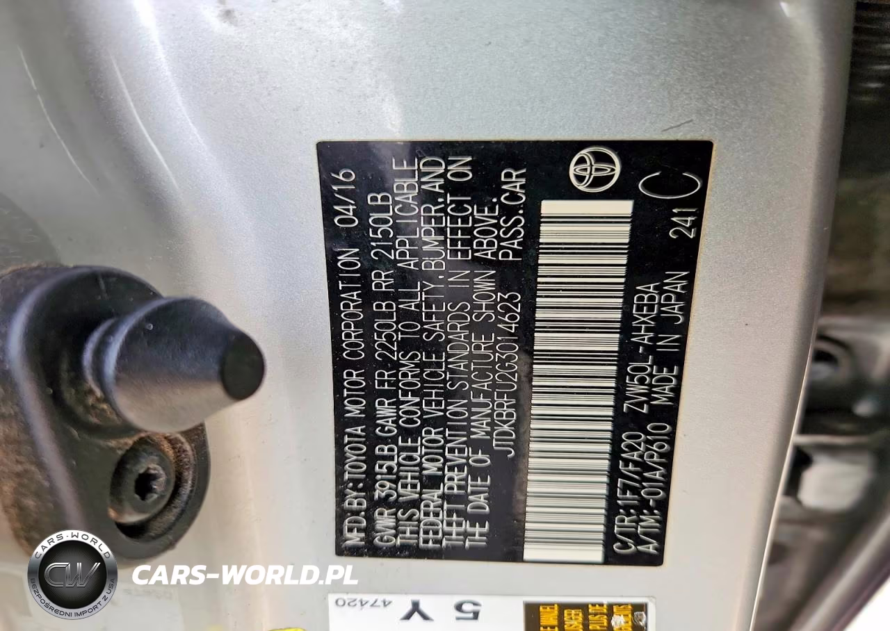 2016 Toyota Prius Two VIN:JTDKBRFU2G3014623 - 13