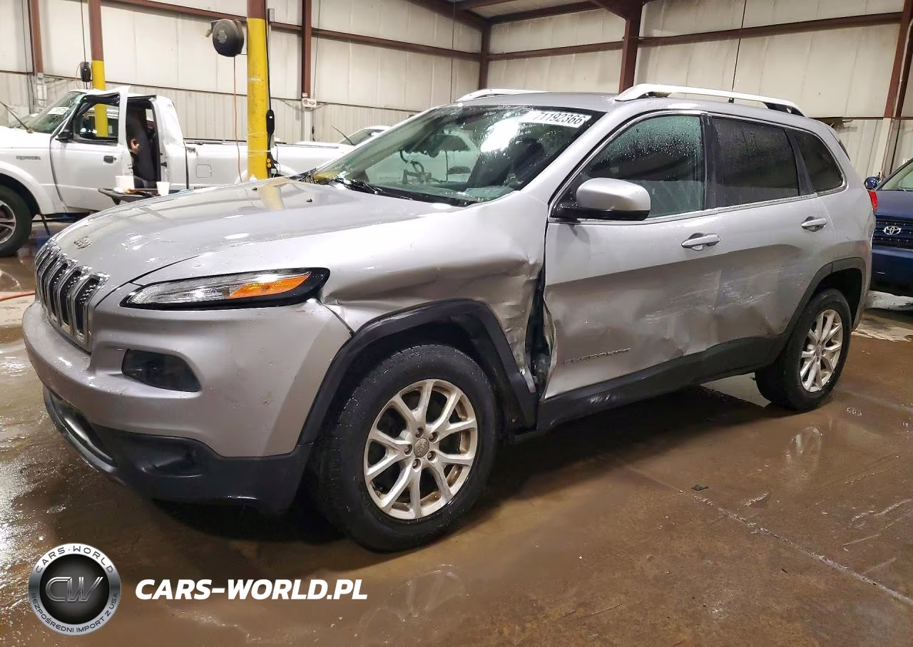 2015 Jeep Cherokee Latitude VIN:1C4PJMCS0FW545086 - 1