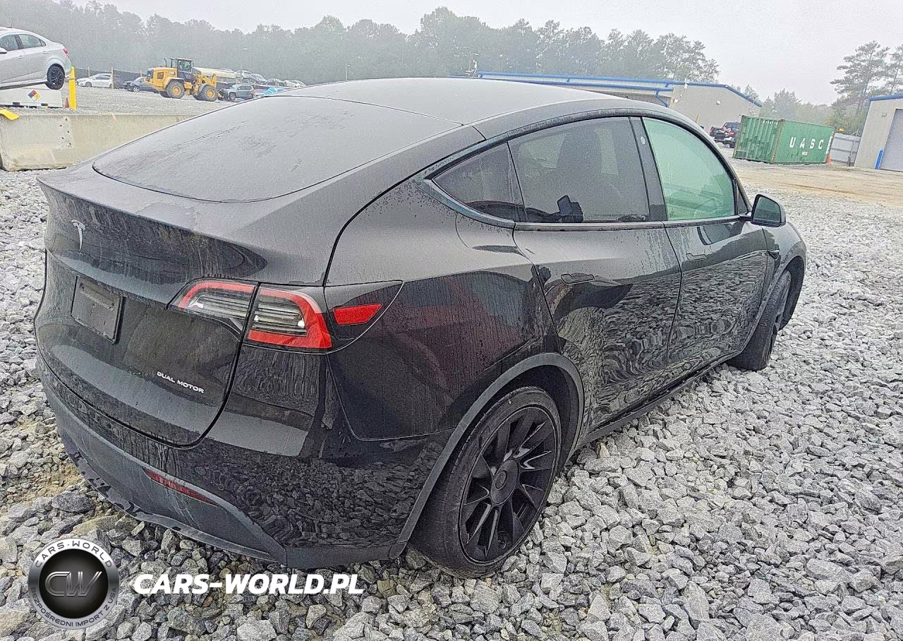 2022 Tesla Model Y VIN:7SAYGDEE7NF387457 - 3