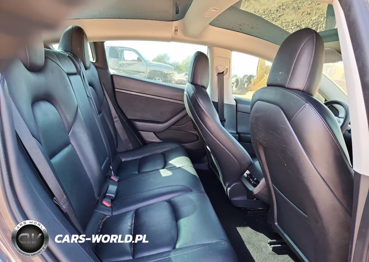 2022 Tesla Model 3 VIN:5YJ3E1EB4NF289939 - 10
