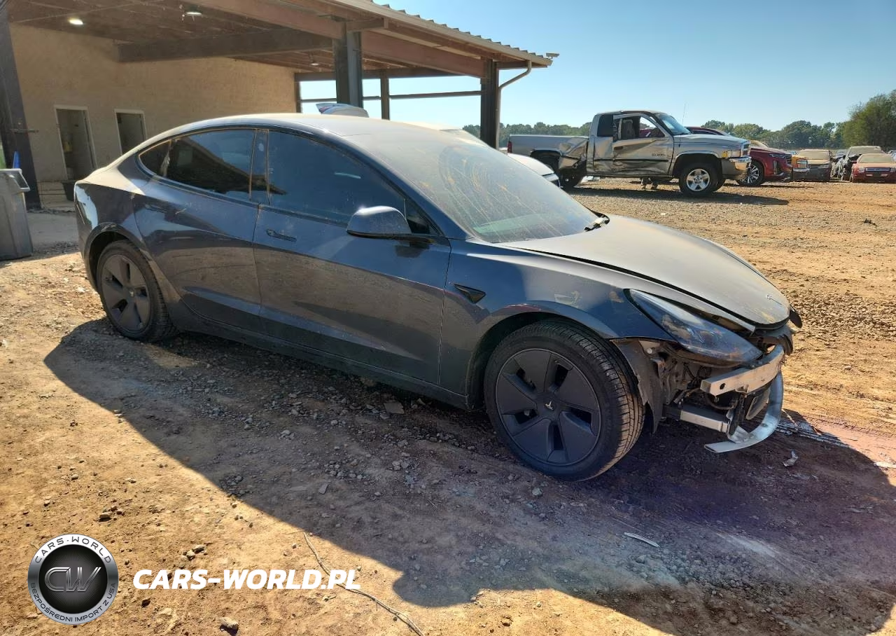 2022 Tesla Model 3 VIN:5YJ3E1EB4NF289939 - 4