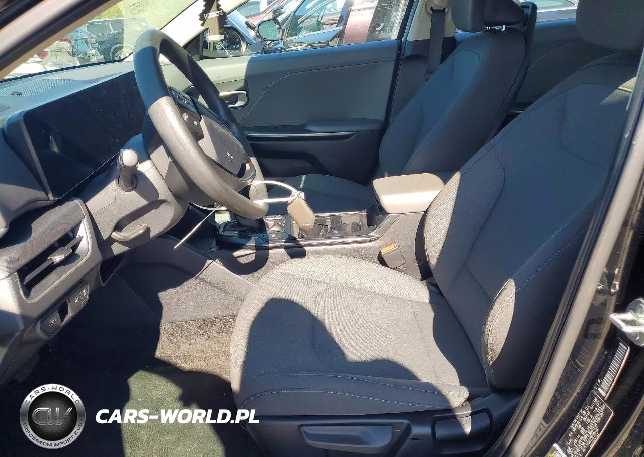2025 Kia K4 Lxs VIN:3KPFT4DE3SE060007 - 7
