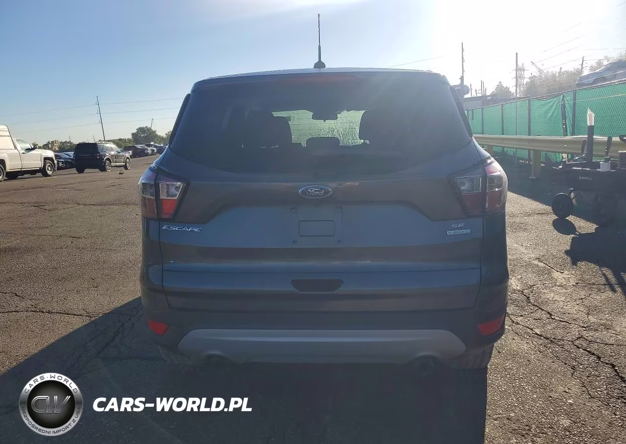 2017 Ford Escape Se VIN:1FMCU0GD1HUE97473 - 6