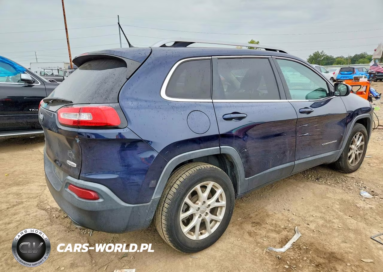 2014 Jeep Cherokee Latitude VIN:1C4PJMCS8EW221026 - 3