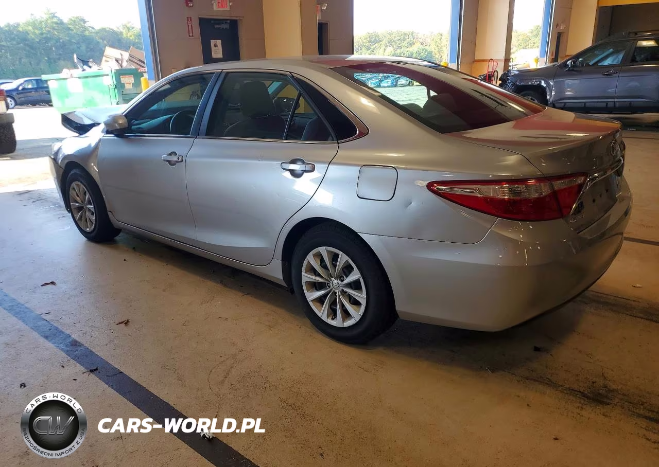 2015 Toyota Camry Le VIN:4T4BF1FK5FR516539 - 2