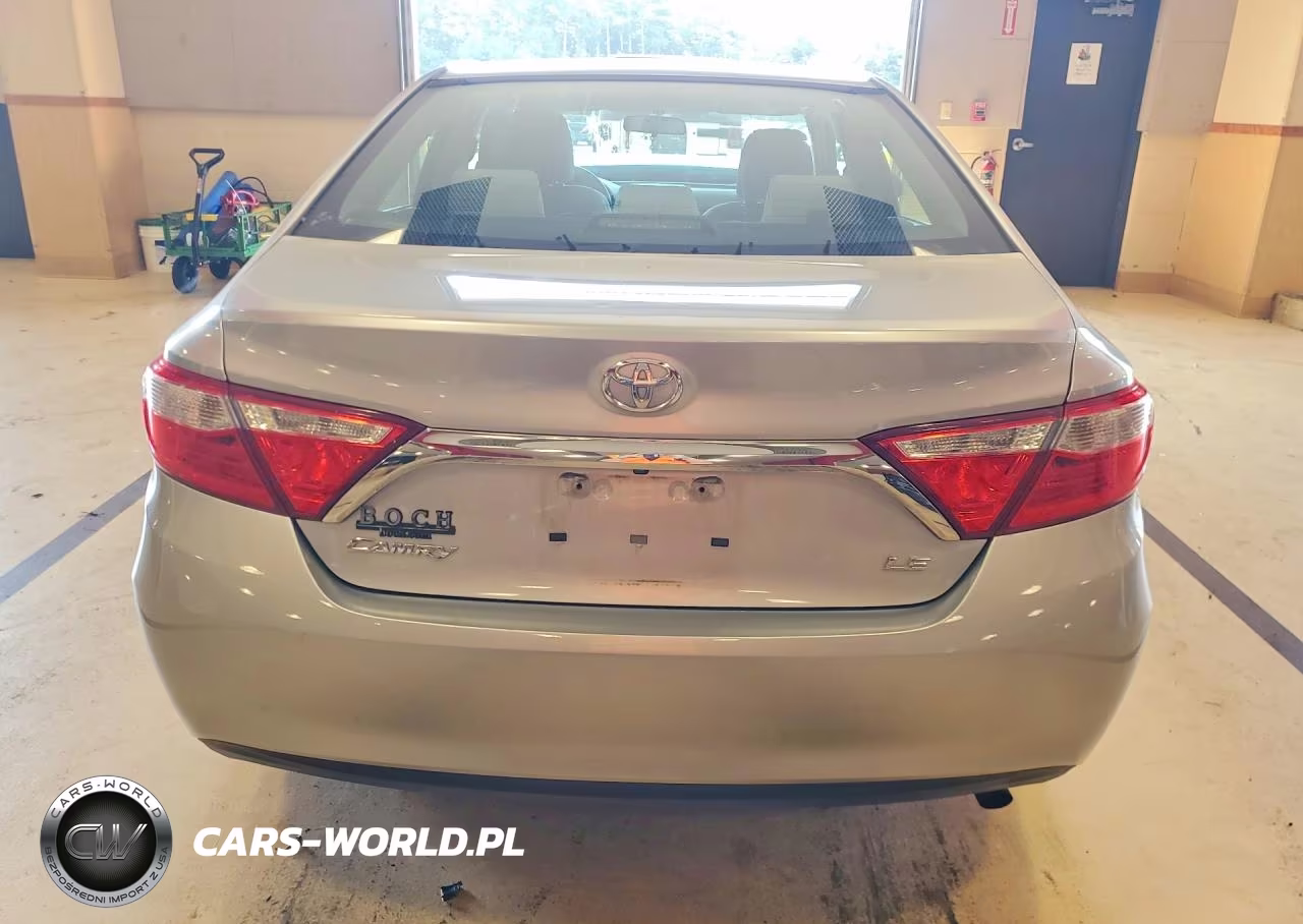 2015 Toyota Camry Le VIN:4T4BF1FK5FR516539 - 6