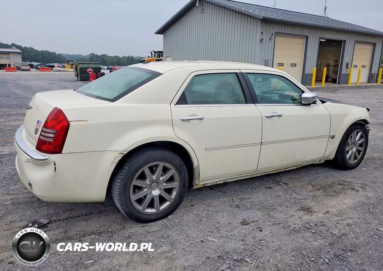 2007 Chrysler 300C VIN:2C3KA63H47H861900 - 3