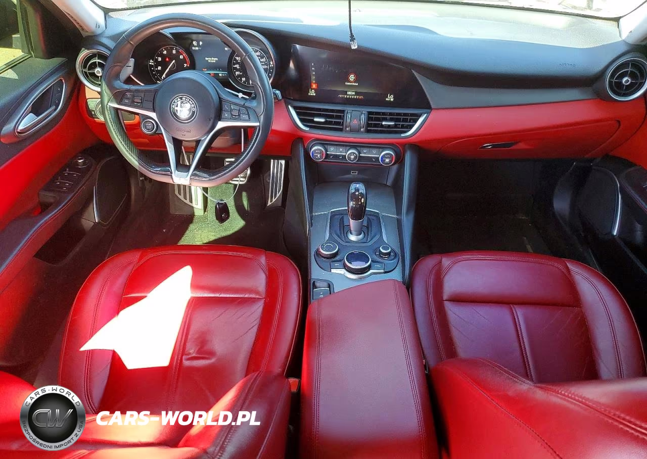 2017 Alfa Romeo Giulia Q4 VIN:ZARFAEDN6H7532758 - 8