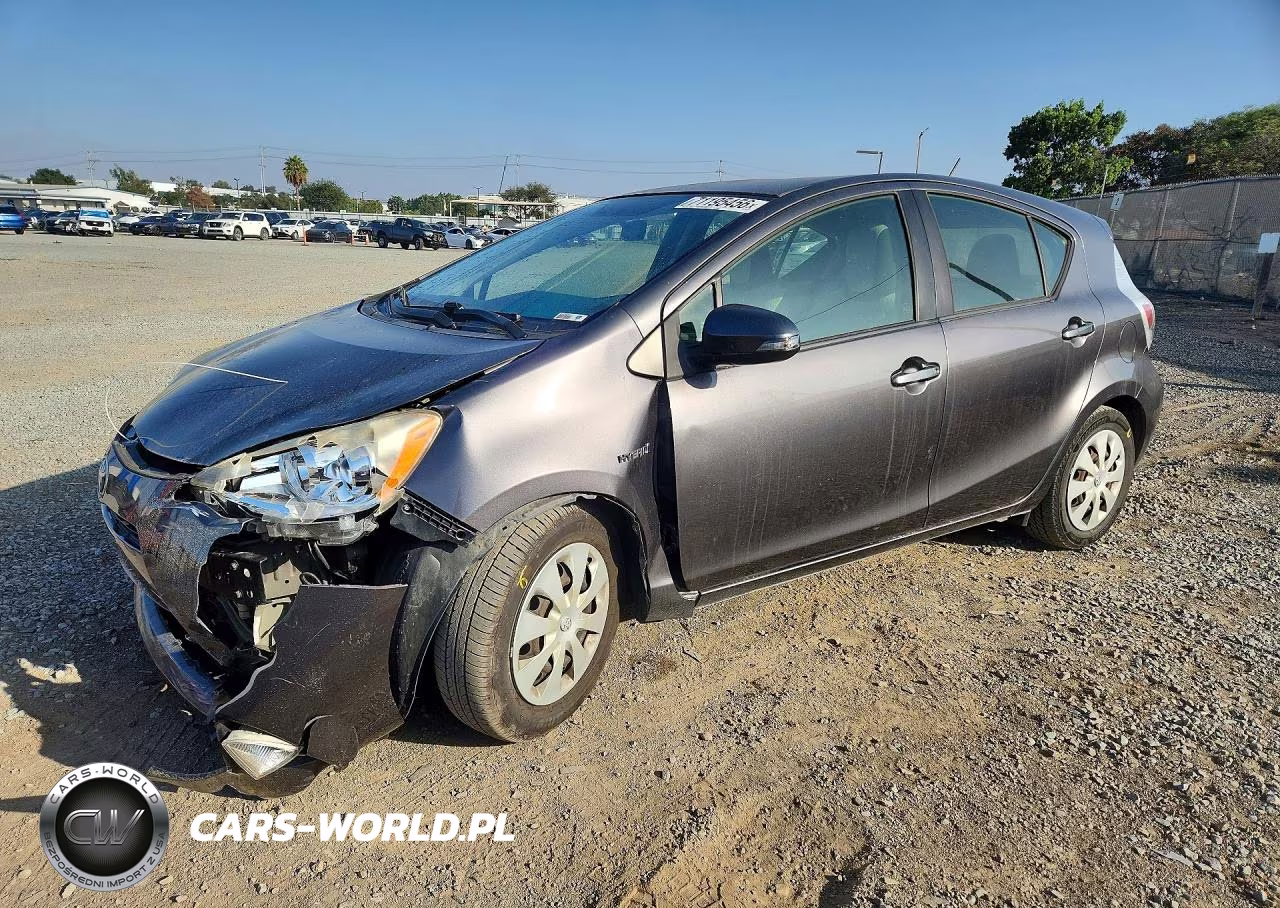 2013 Toyota Prius C One