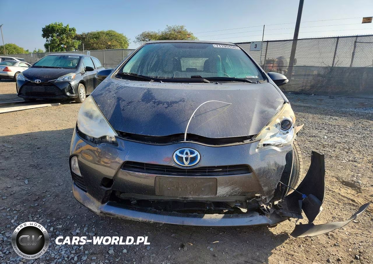 2013 Toyota Prius C One VIN:JTDKDTB35D1548548 - 5