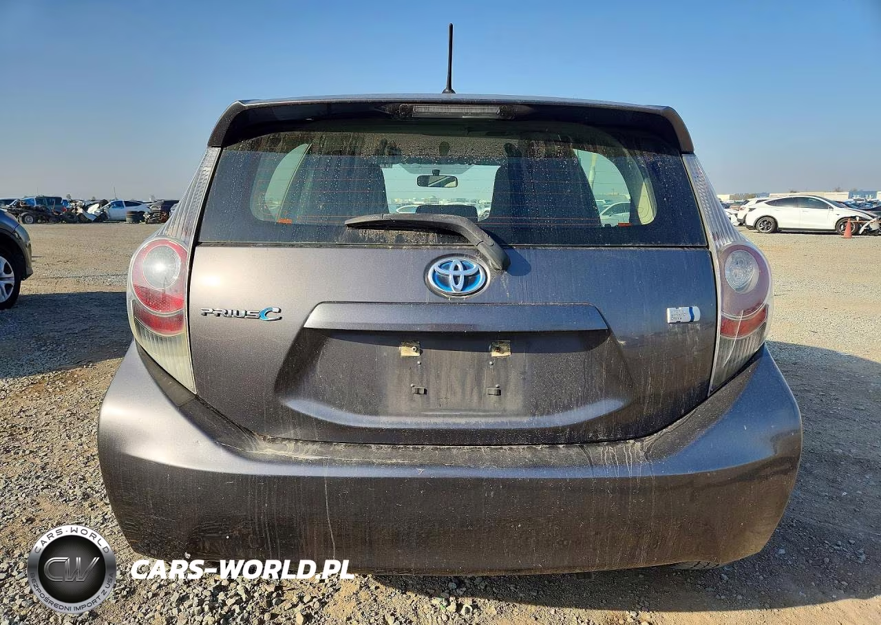 2013 Toyota Prius C One VIN:JTDKDTB35D1548548 - 6