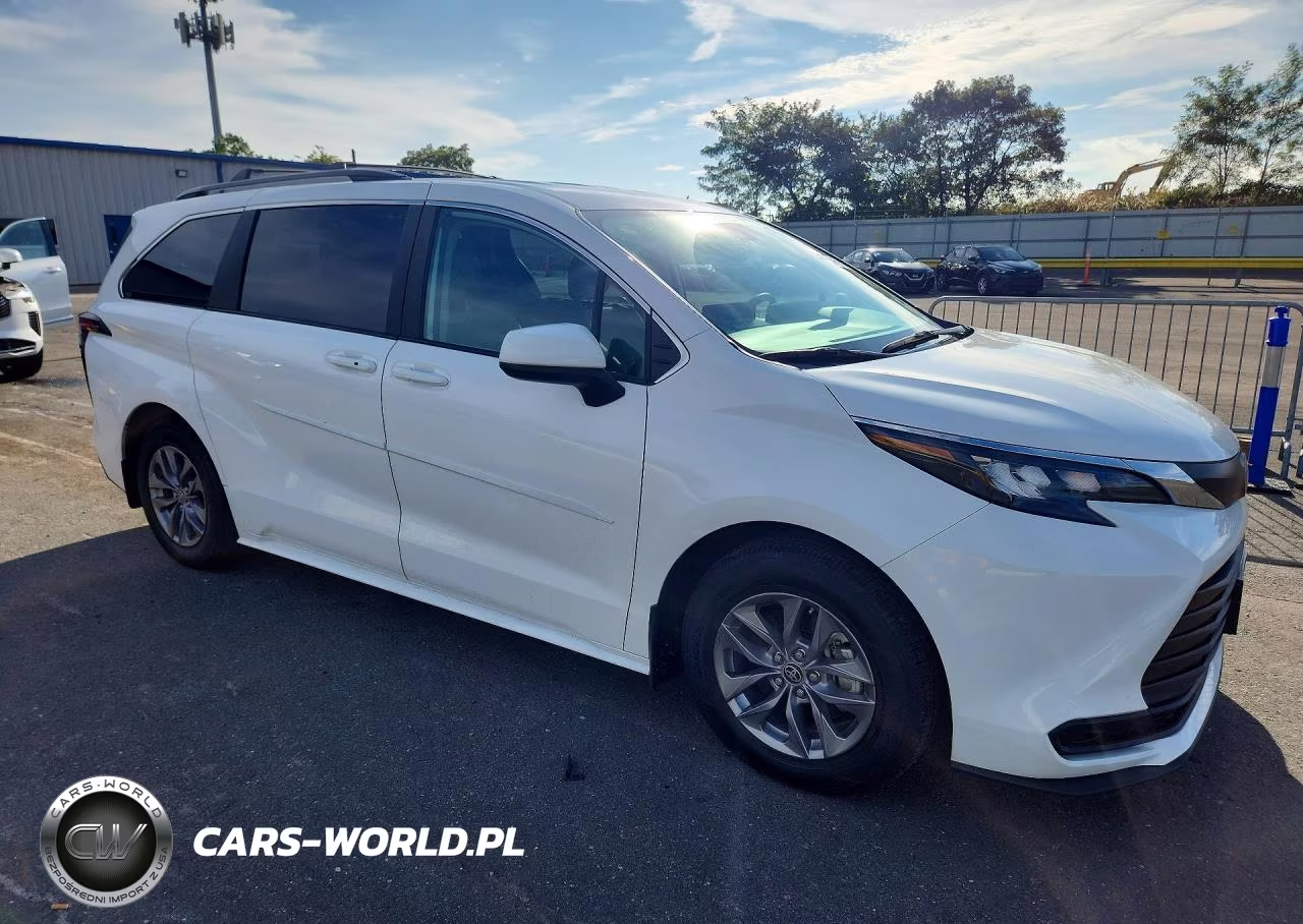 2024 Toyota Sienna Le VIN:5TDKSKFCXRS119393 - 4