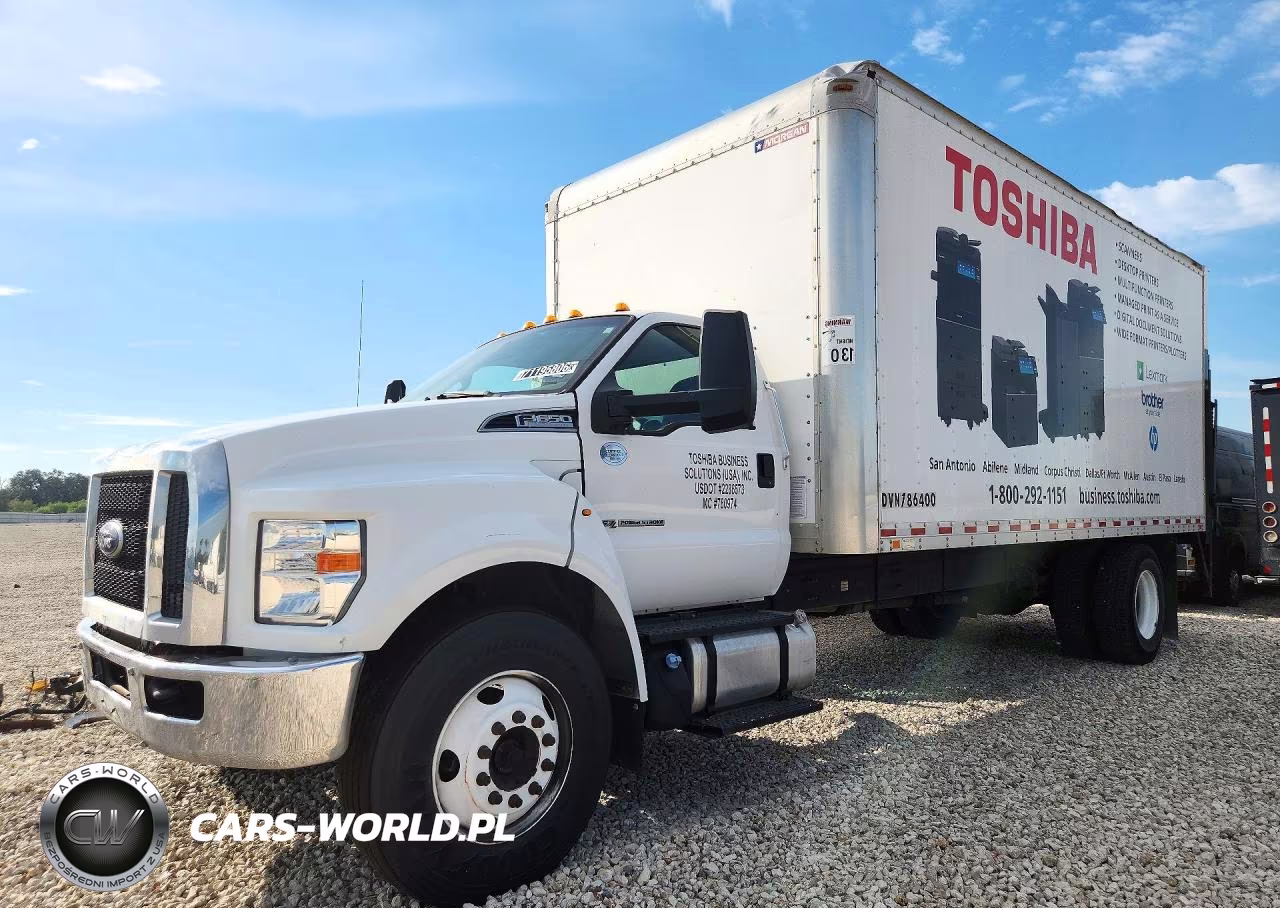 2018 Ford F650 Super Duty Box Truck