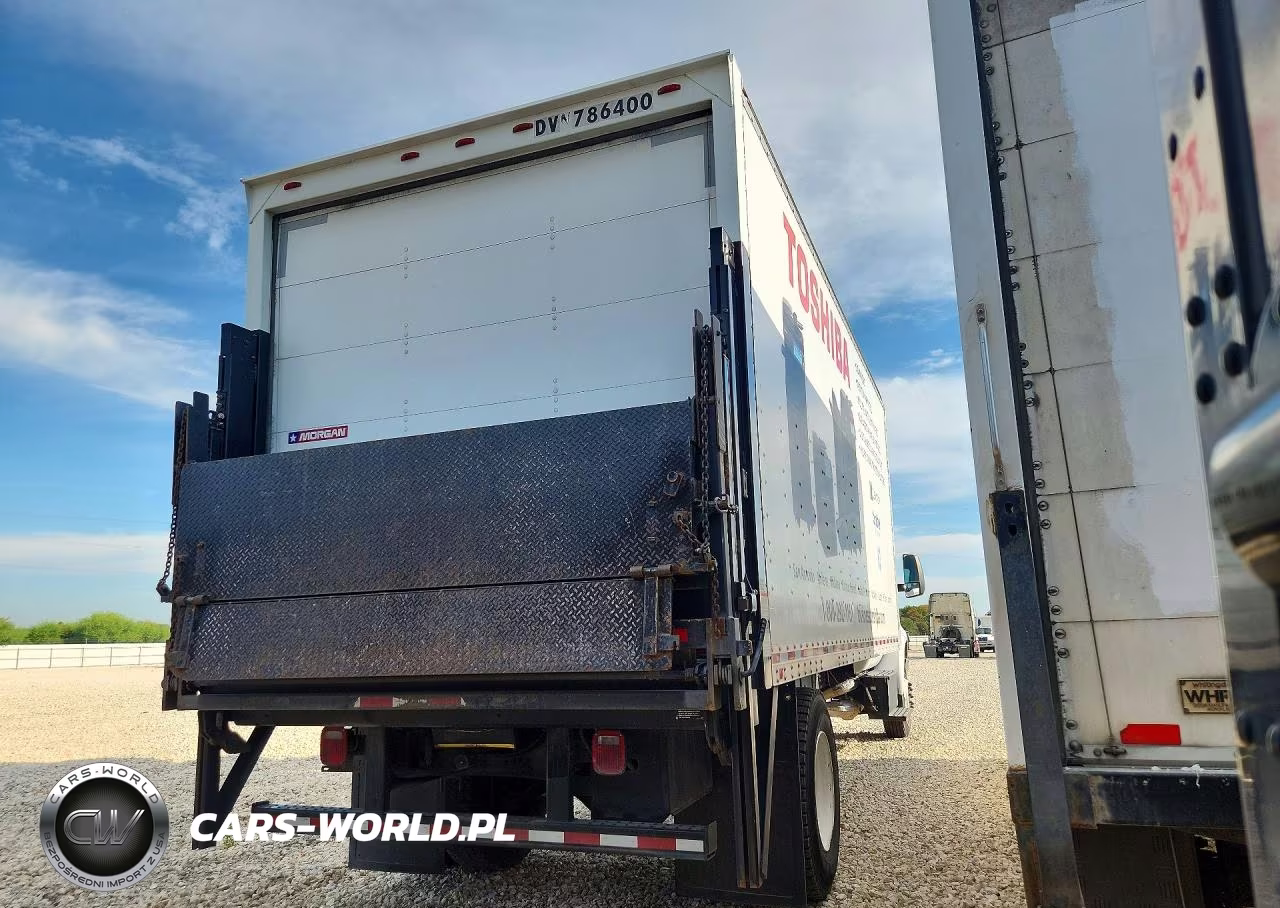 2018 Ford F650 Super Duty Box Truck VIN:1FDNF6DC5JDF03928 - 3