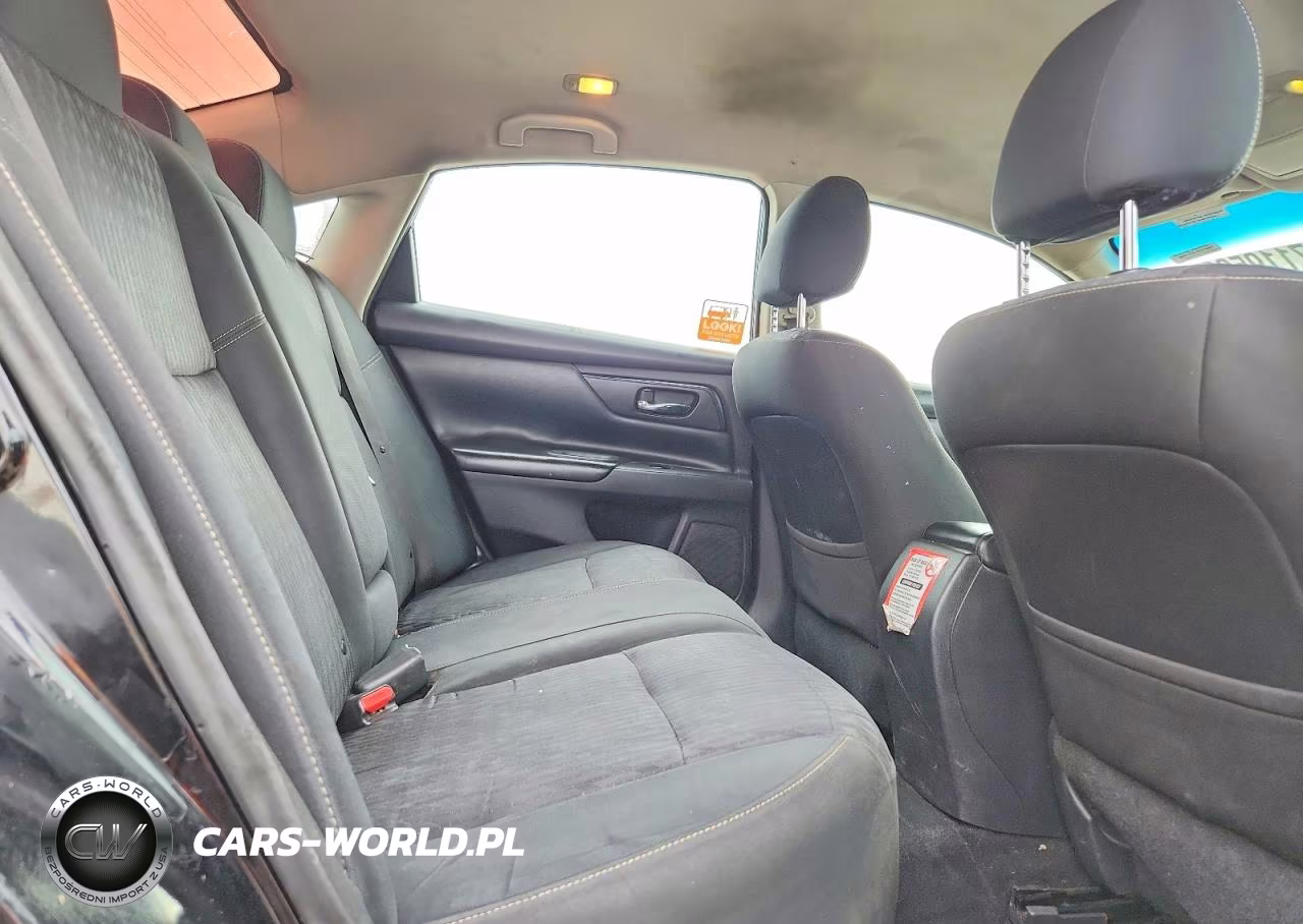 2018 Nissan Altima 2.5 S VIN:1N4AL3AP5JC105518 - 10