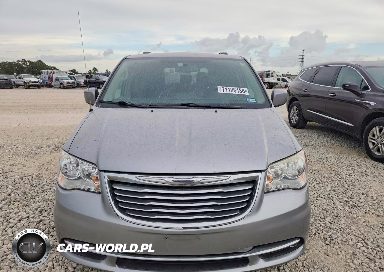 2015 Chrysler Town & Country Touring VIN:2C4RC1BG2FR731347 - 5