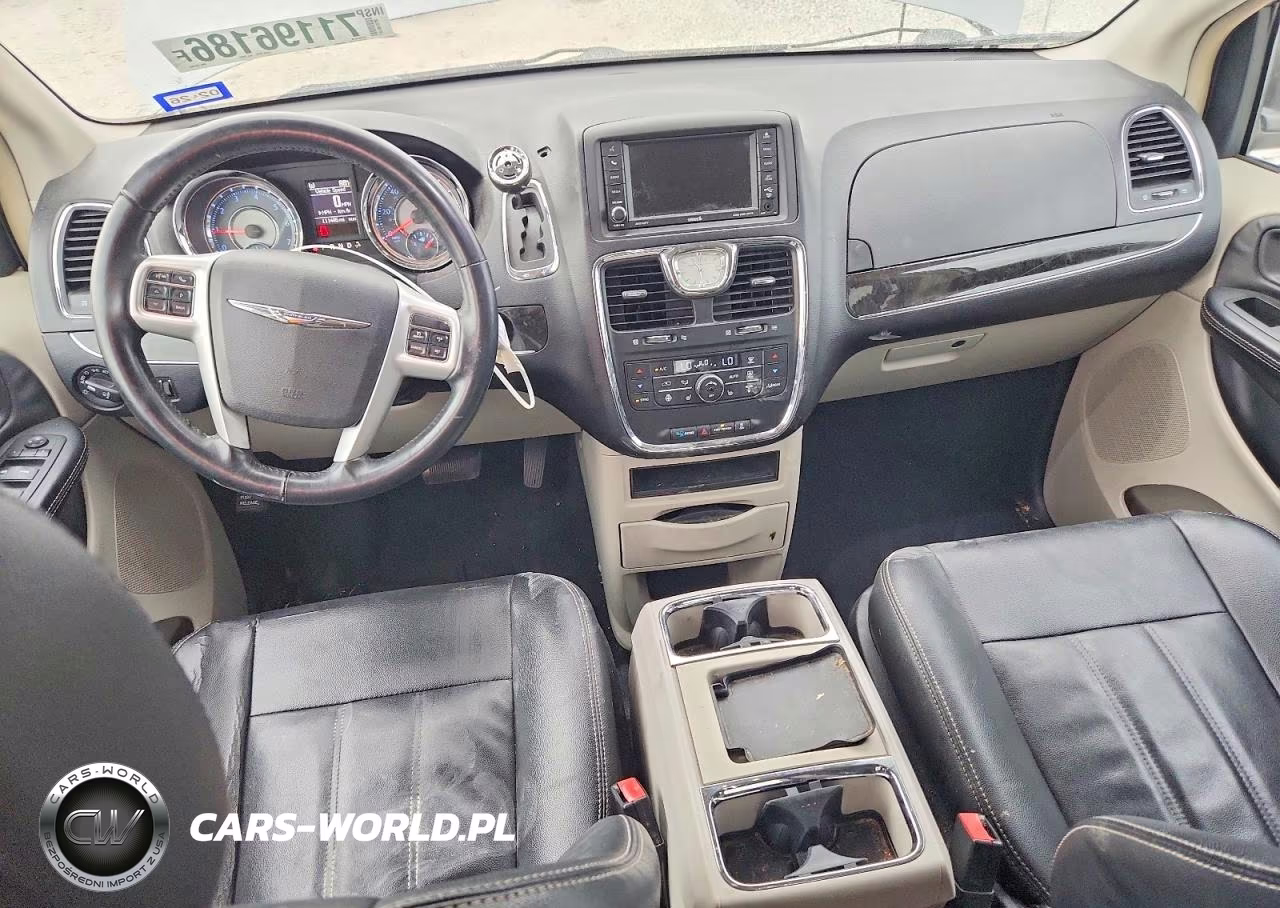 2015 Chrysler Town & Country Touring VIN:2C4RC1BG2FR731347 - 8