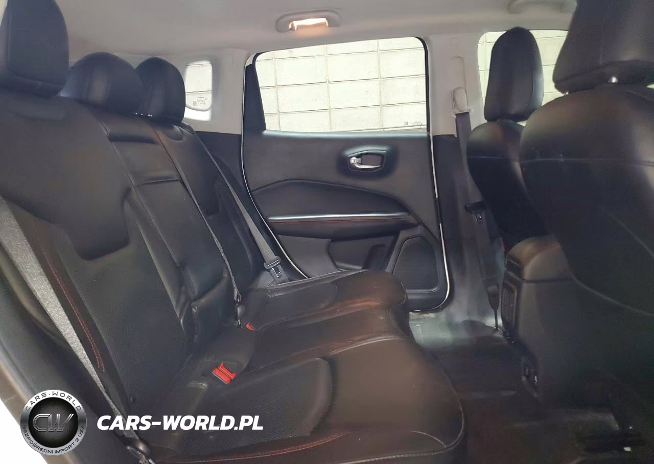 2018 Jeep Compass Trailhawk VIN:3C4NJDDBXJT210714 - 11